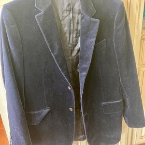 Burberry velvet navy blazer size 42R (USA) size or 52R (EU) fits mens large.